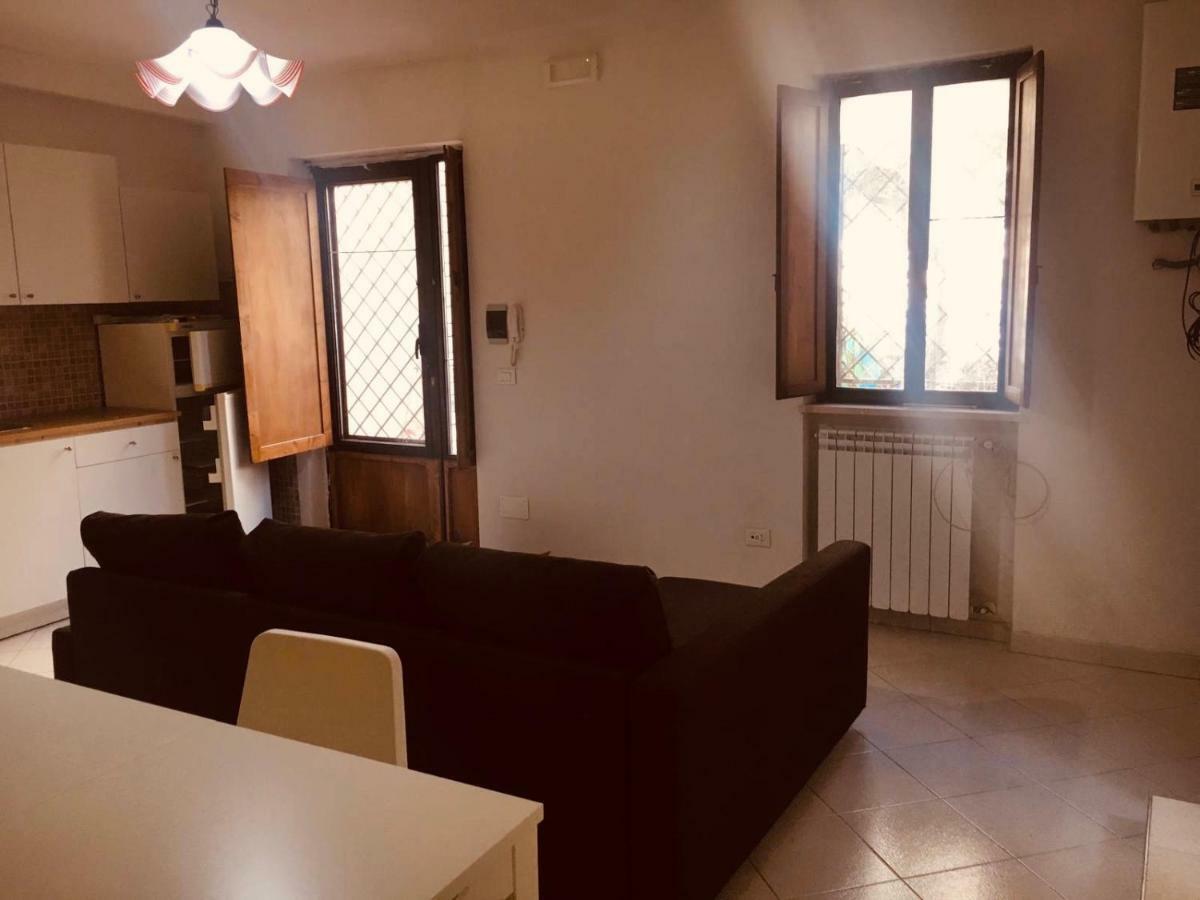 Bilocale In Centro Con Giardino Daire Tagliacozzo Dış mekan fotoğraf